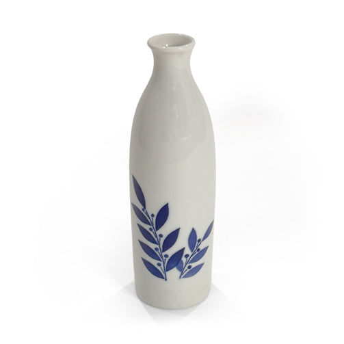 Assorted Japanese and Chinese Porcelain Set