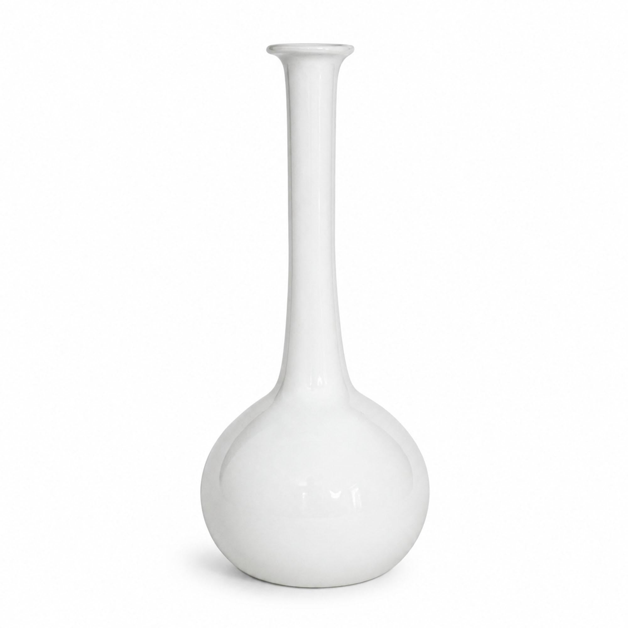 Vintage American White Glass Vase Collection, Set of 7 — image 4