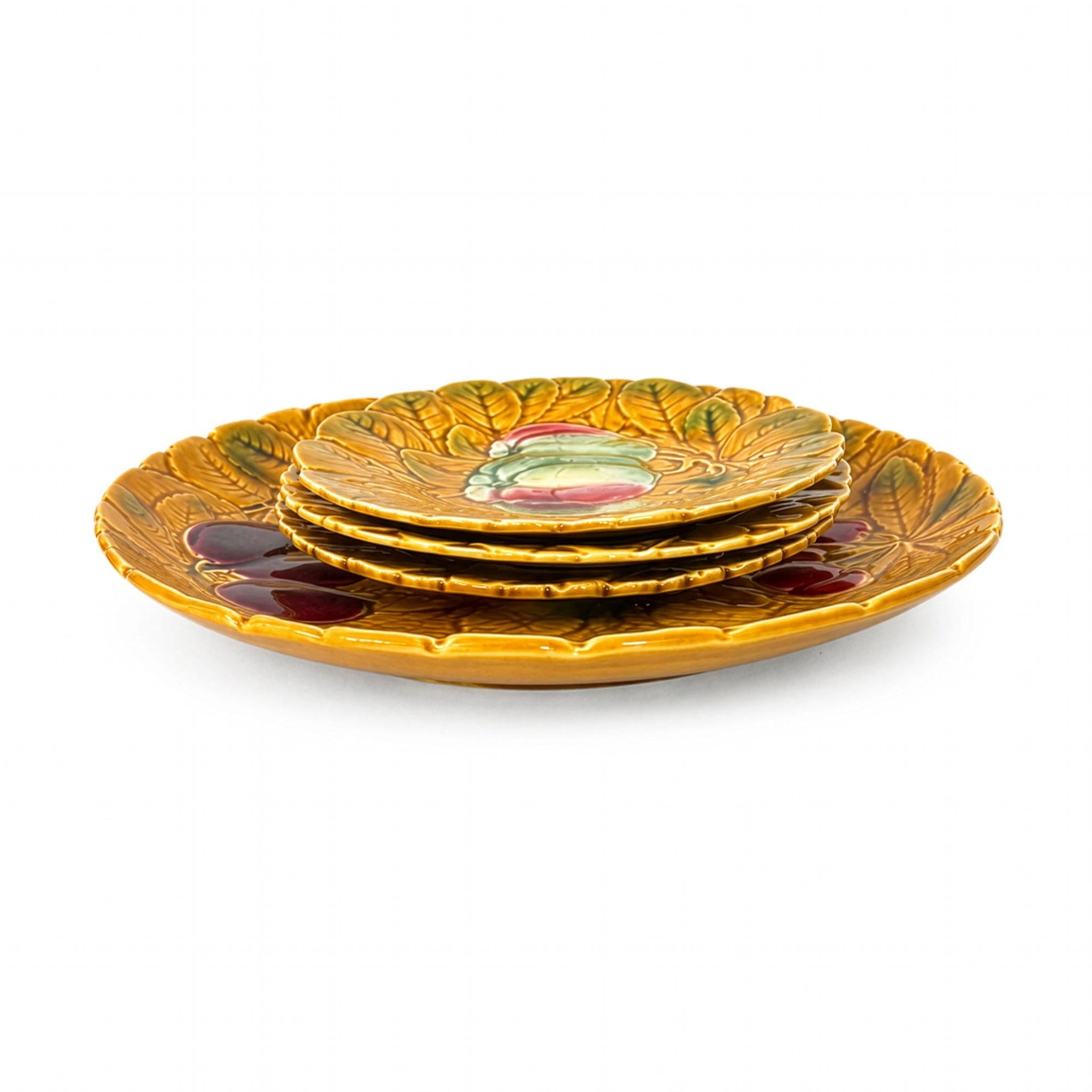 Antique French Majolica Dessert Service by Sarreguemines, Set of Four — image 7