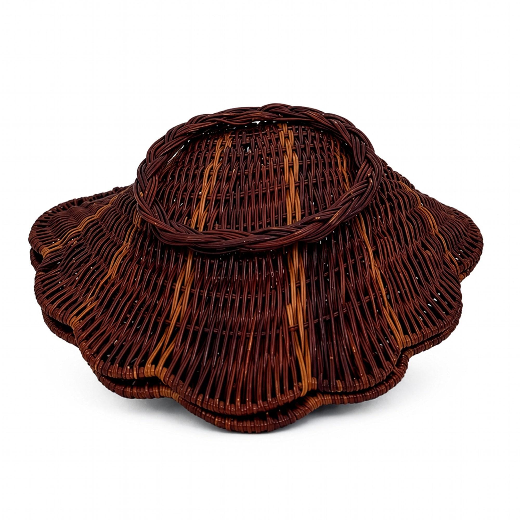 Vintage Wicker Shell Baskets, Handwoven Pair, Coastal Decor, 1970s — image 4