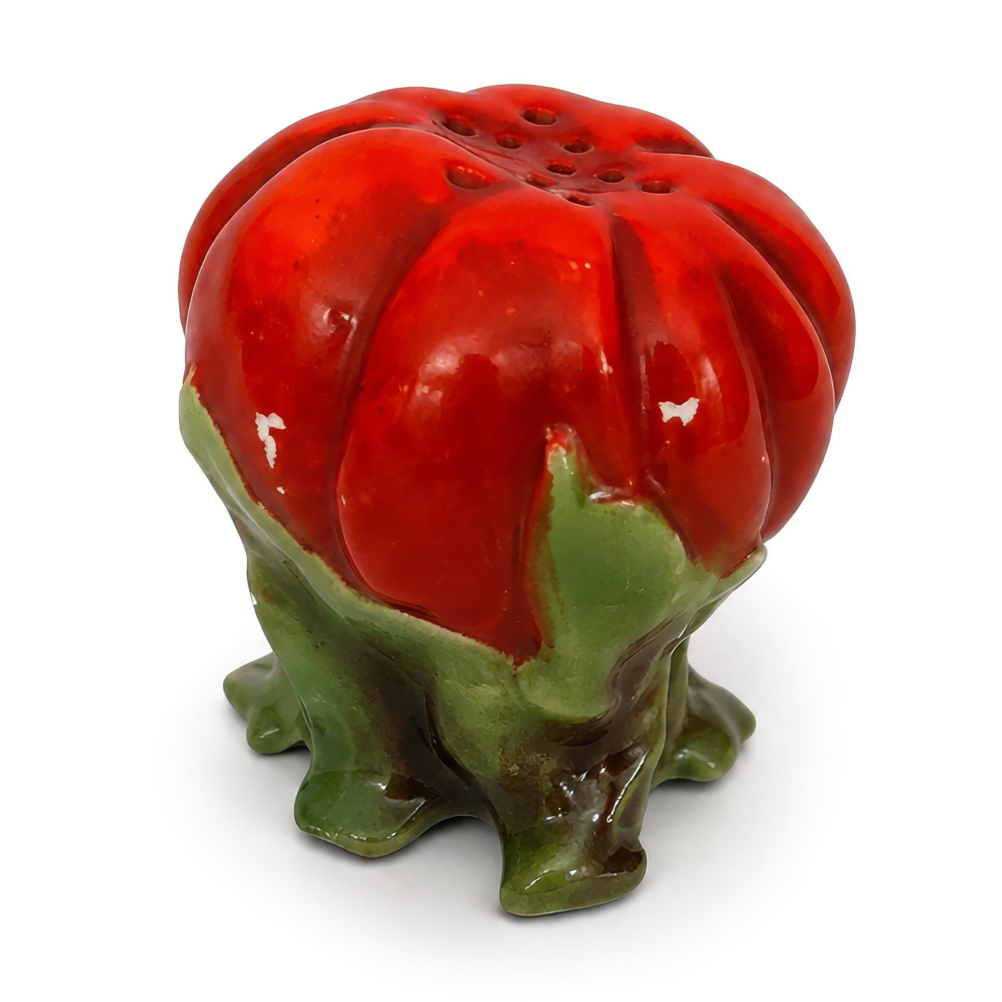 Pair of Royal Bayreuth Tomato Form Salt and Pepper Shakers, Germany, Early 20th — image 5