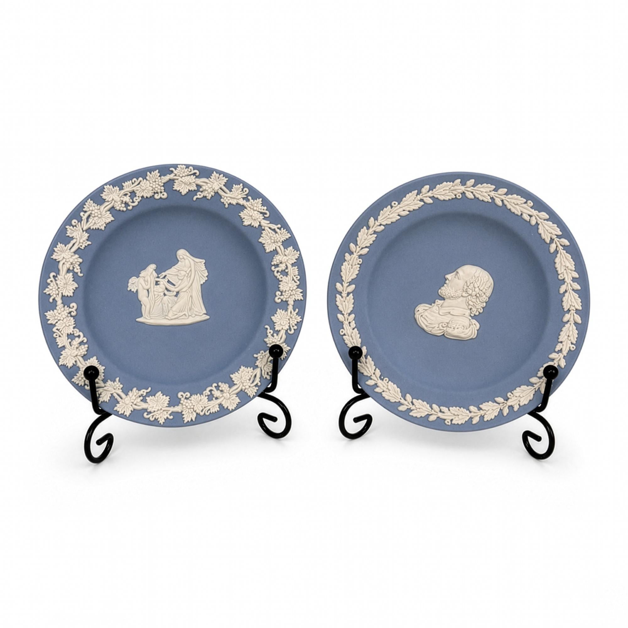Wedgwood Blue Jasperware Neoclassical Trinket Dish, England, 1960s — image 5