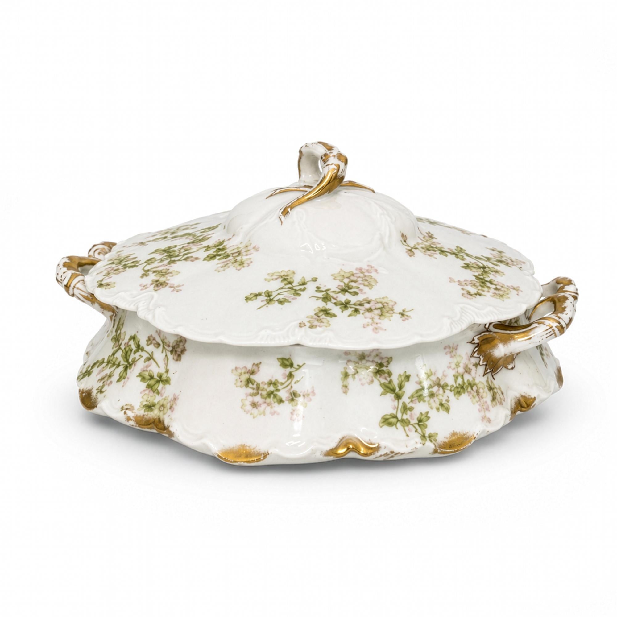 Haviland Limoges Montebello Covered Vegetable Dish, France, 1890s — image 5