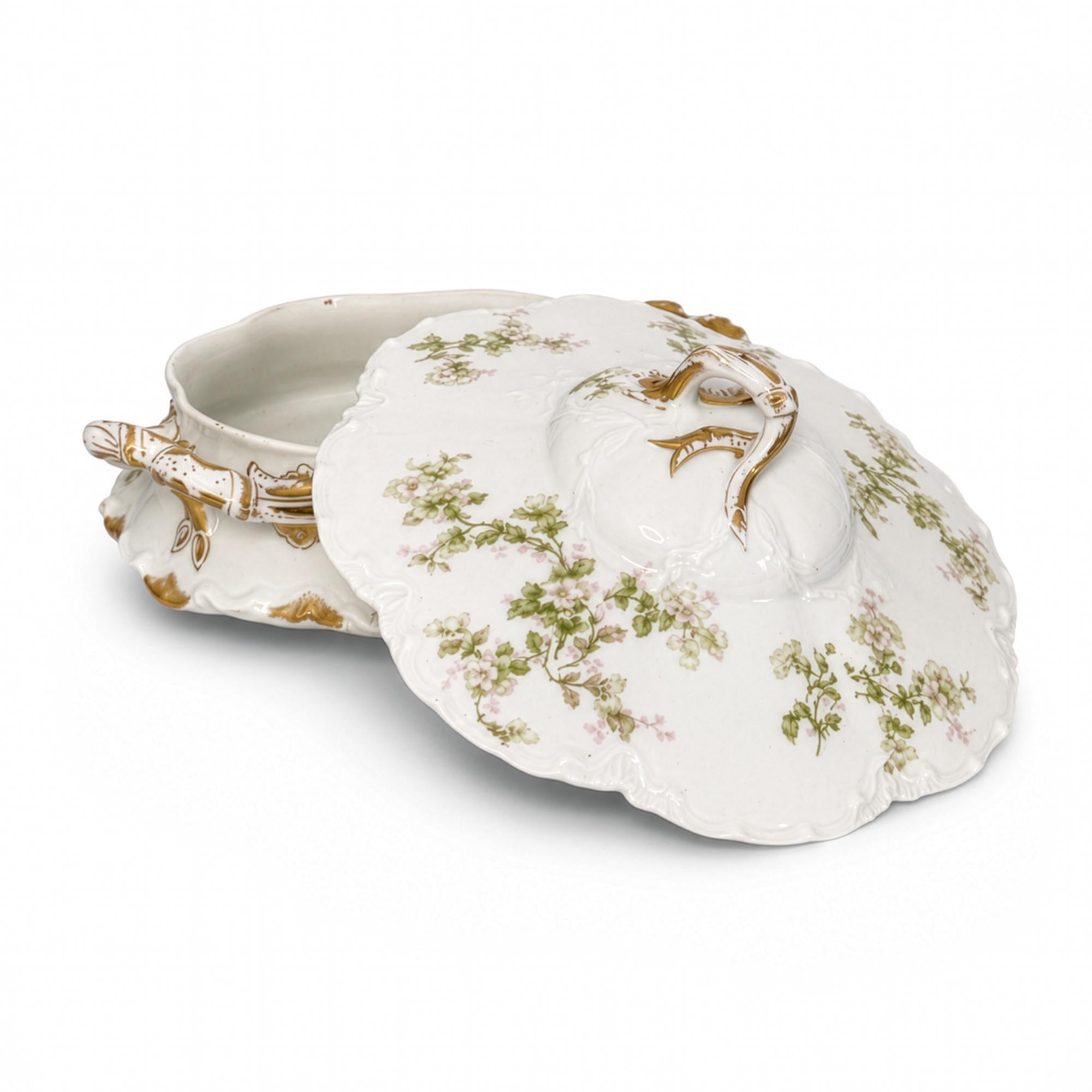 Haviland Limoges Montebello Covered Vegetable Dish, France, 1890s — image 4