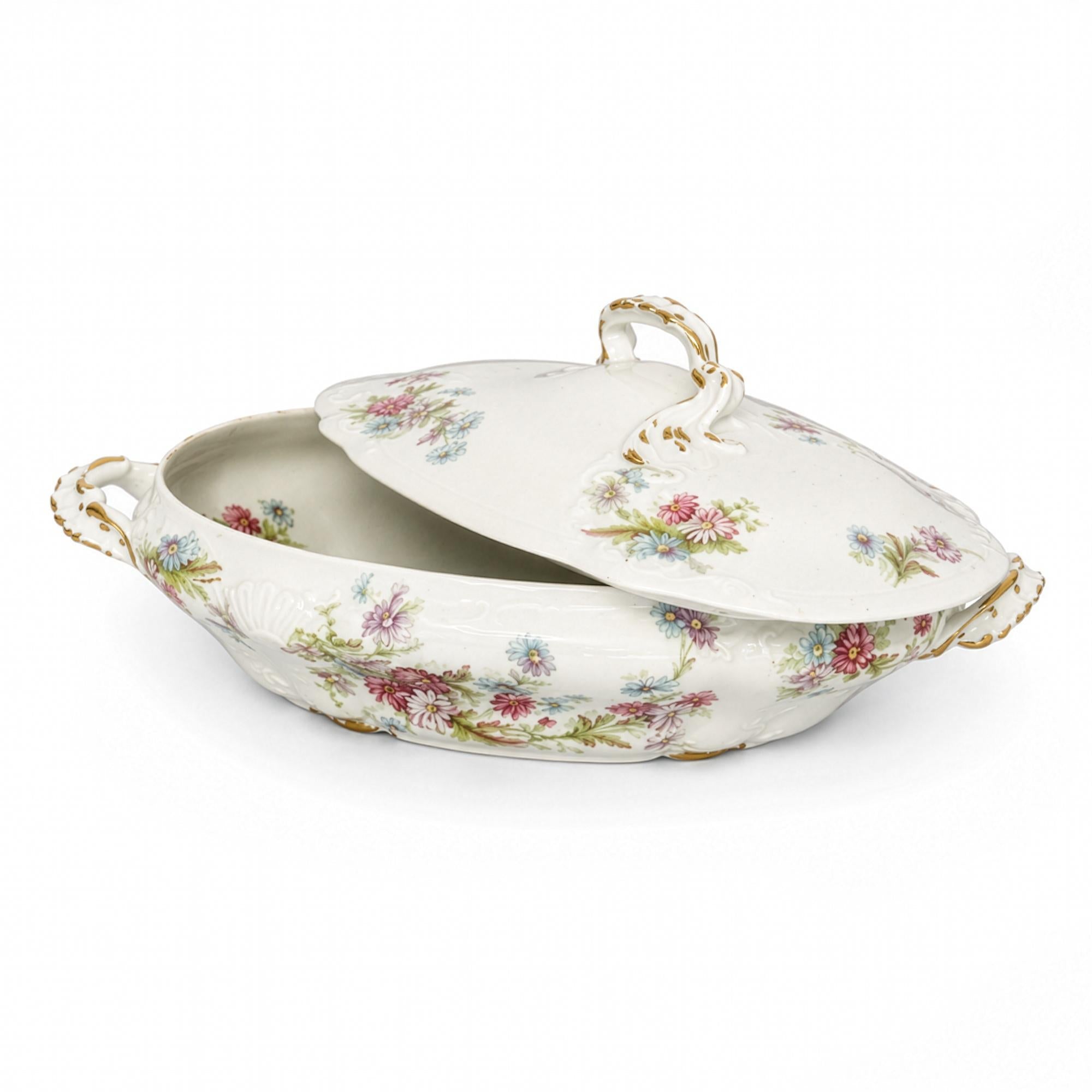 Haviland Limoges Floral Covered Serving Dish, Porcelain, France, 1930 — image 4