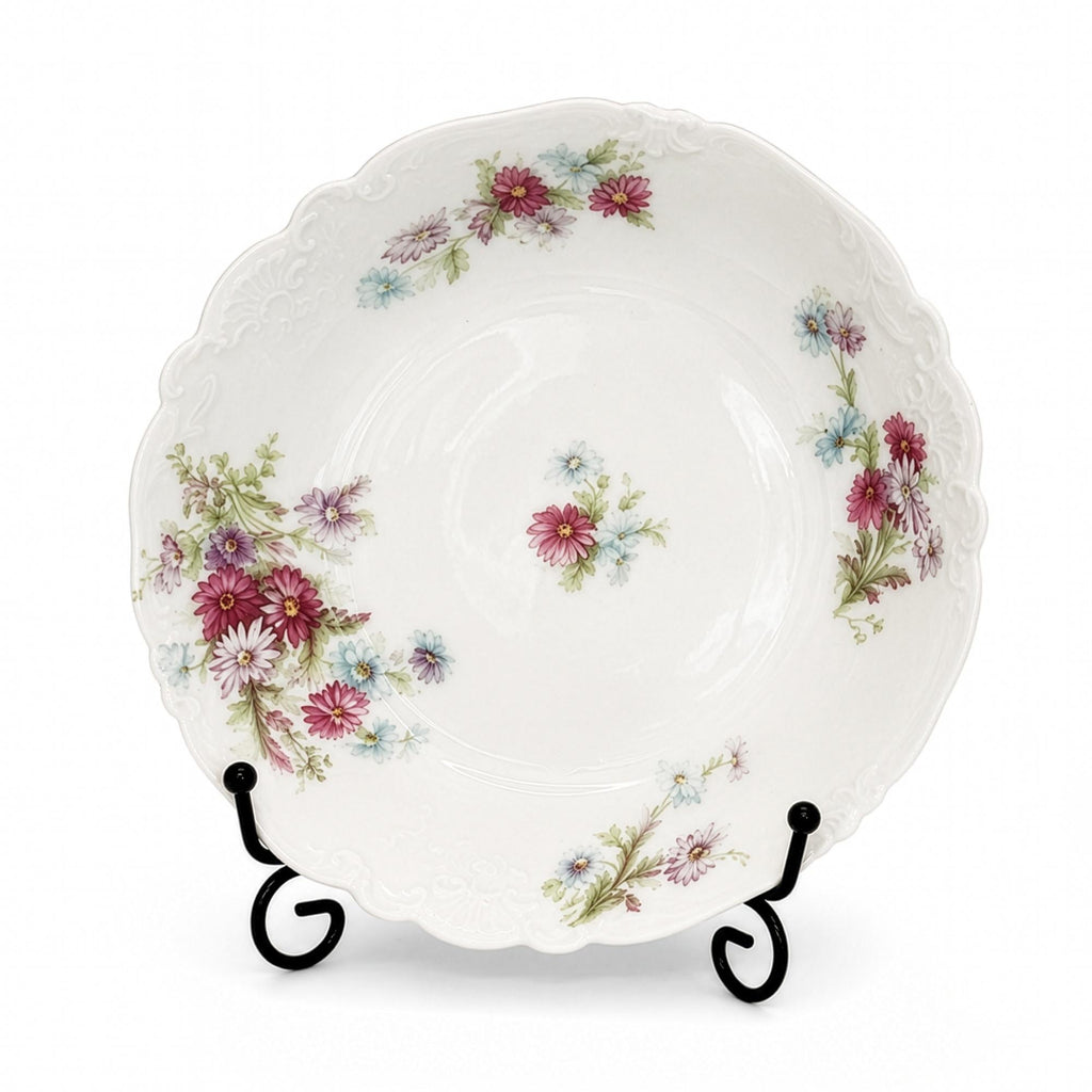 Set of Four Limoges Porcelain Berry Bowls, Floral Design, France, 1930 — image 2