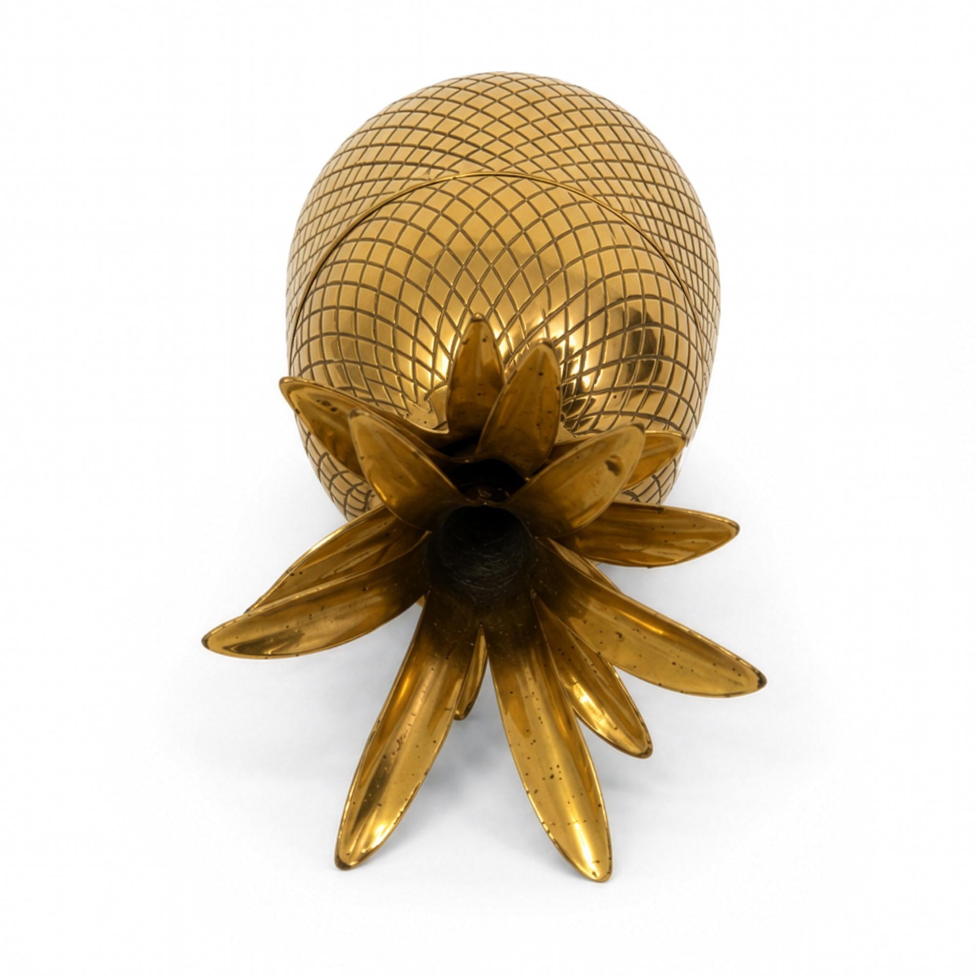 Vintage Gold-Tone Pineapple Decorative Box with Textured Finish — image 4