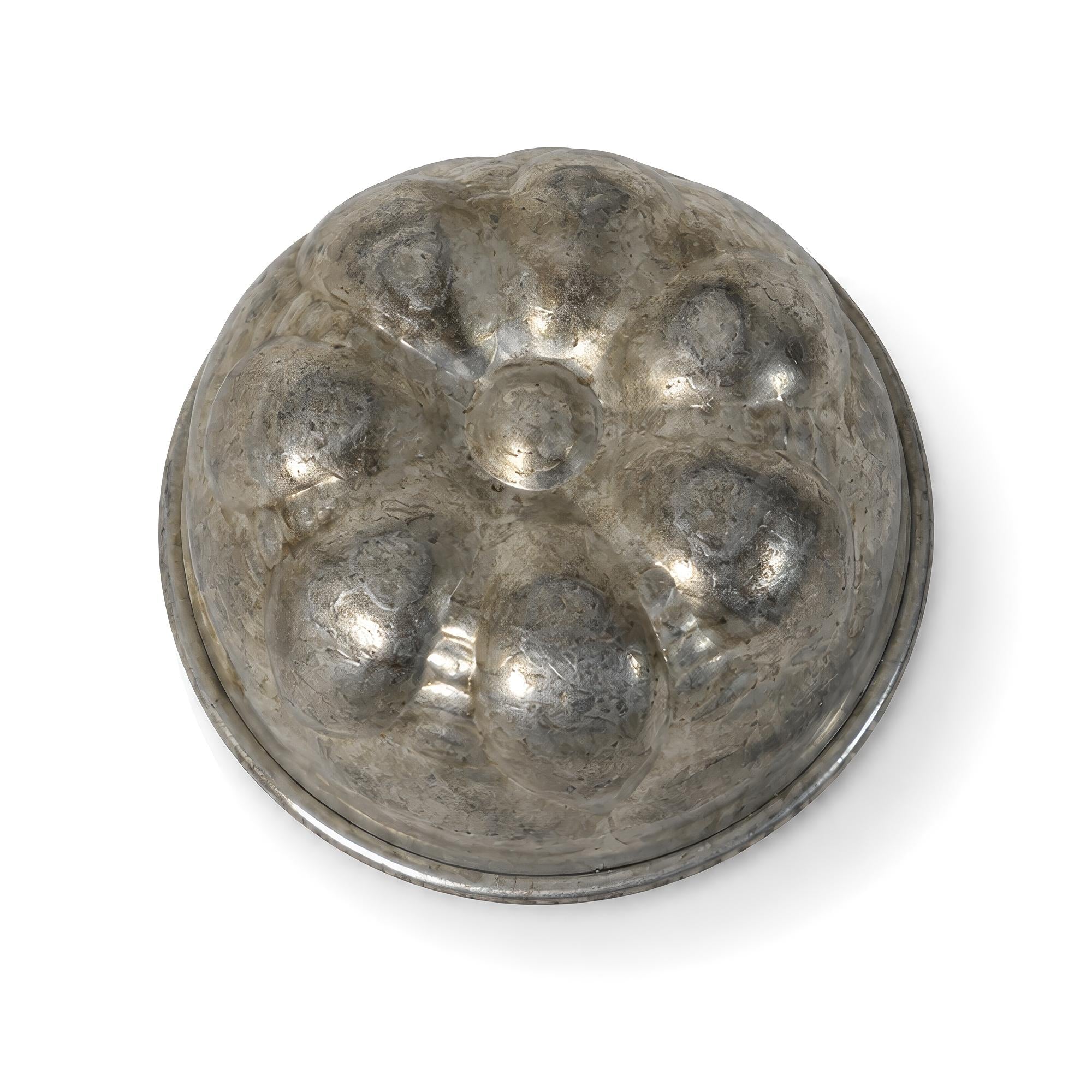 Set of Nine Vintage Miniature Aluminum Gelatin and Dessert Molds — image 11