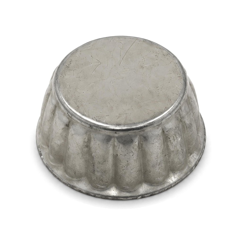 Set of Nine Vintage Miniature Aluminum Gelatin and Dessert Molds — image 15