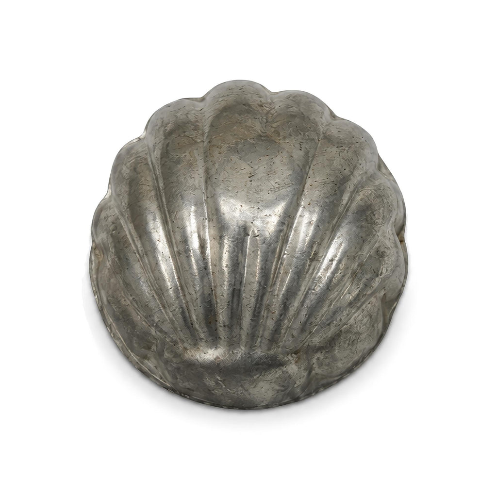 Set of Nine Vintage Miniature Aluminum Gelatin and Dessert Molds — image 17