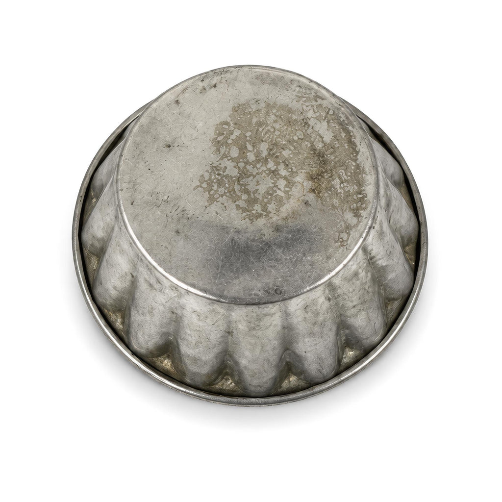 Set of Nine Vintage Miniature Aluminum Gelatin and Dessert Molds — image 19