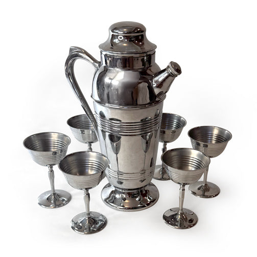Art Deco Cocktail Shaker with Cocktail Glasses