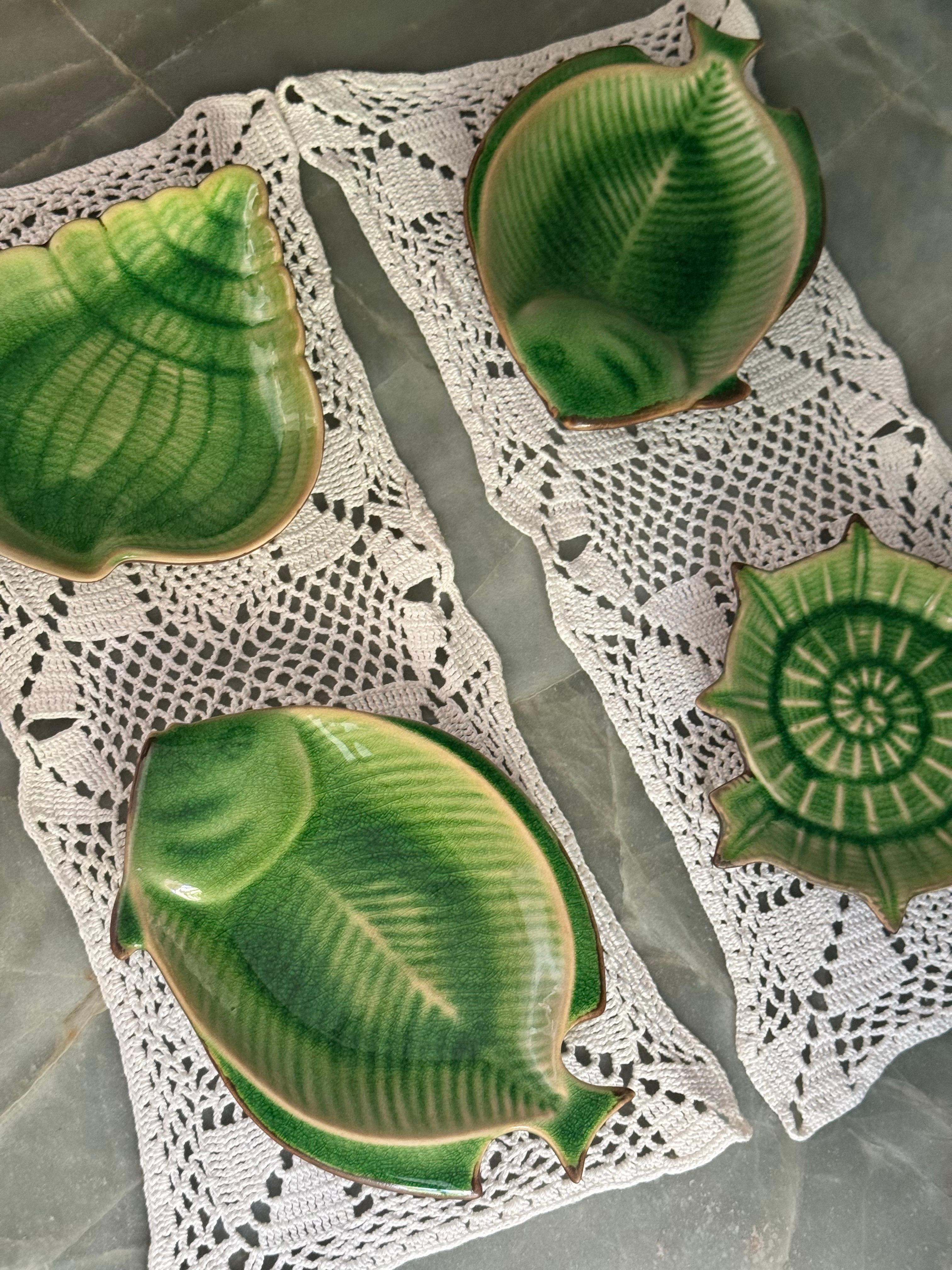 Mid-Century Green Majolica Seashell Plates, Set of Four, Italy, 1960 — image 12
