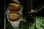 Set of Four Vintage Olfaire Majolica Pineapple Plates, Portugal — image 7