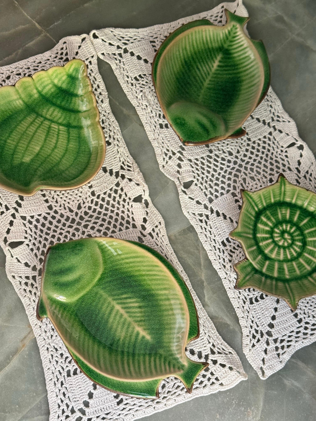 Mid-Century Green Majolica Seashell Plates, Set of Four, Italy, 1960 — image 11