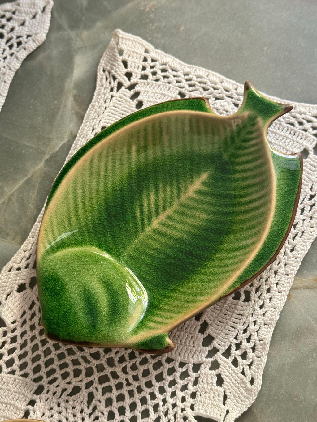 Mid-Century Green Majolica Seashell Plates, Set of Four, Italy, 1960 — image 13